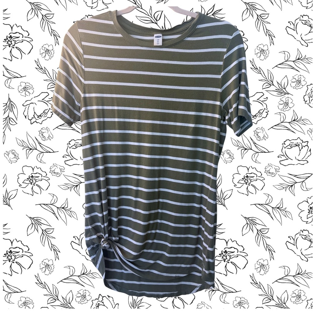 Old Navy - Olive Stripped T-shirt